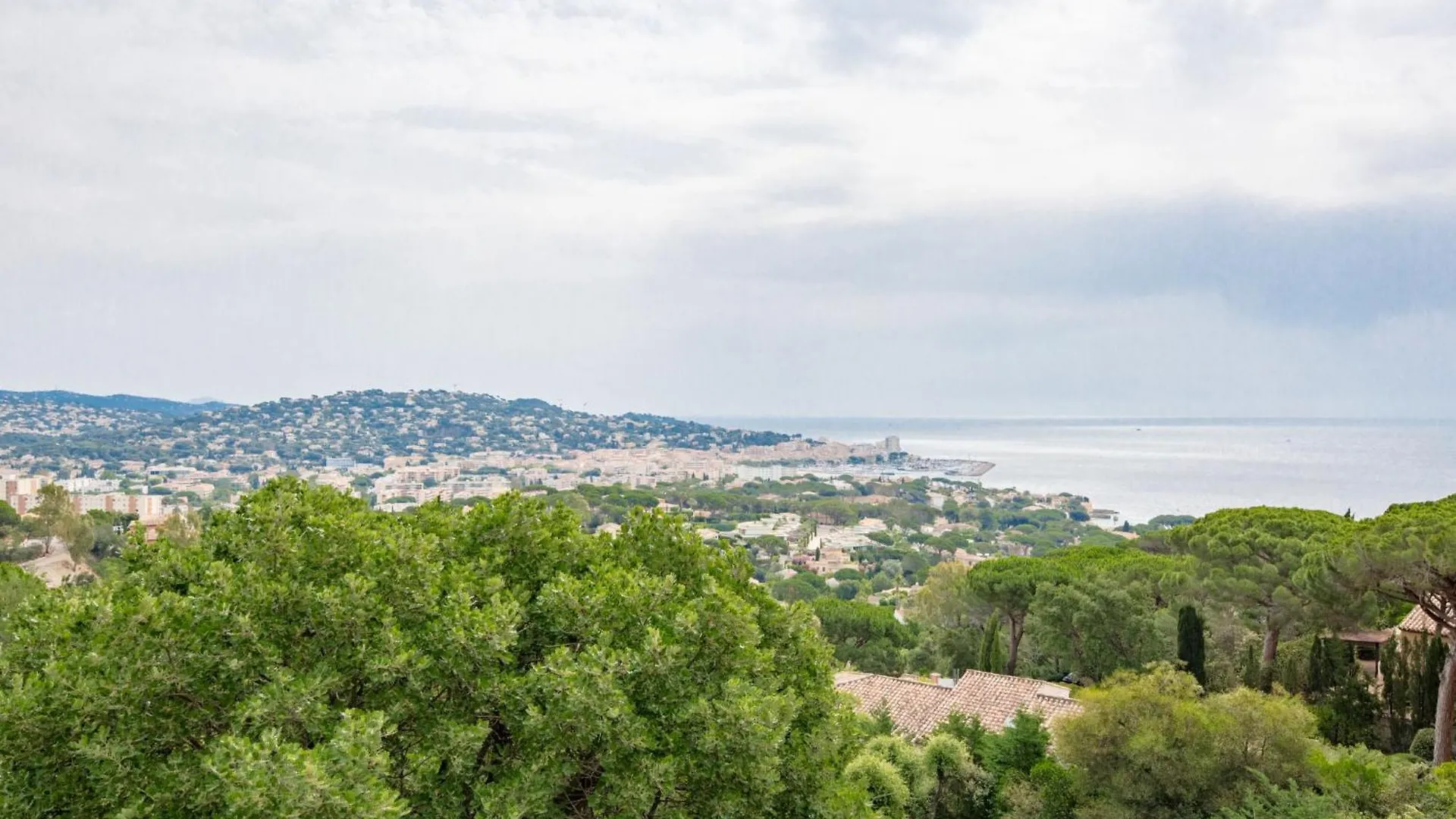 Holiday Home Le Coba - Max195 By Interhome Sainte-Maxime 0*,  Frankrig